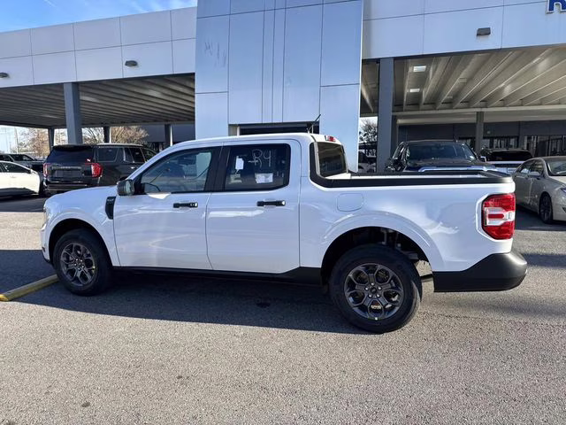 2026 Oxford White Ford Maverick XLT AWD Truck