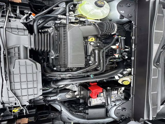 2026 White Metallic Ford Maverick Lariat AWD Truck