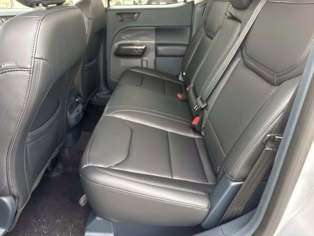 2026 White Metallic Ford Maverick Lariat AWD Truck