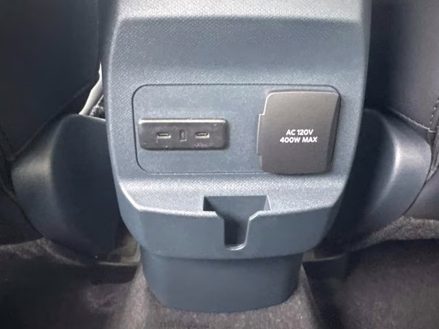 2026 White Metallic Ford Maverick Lariat AWD Truck