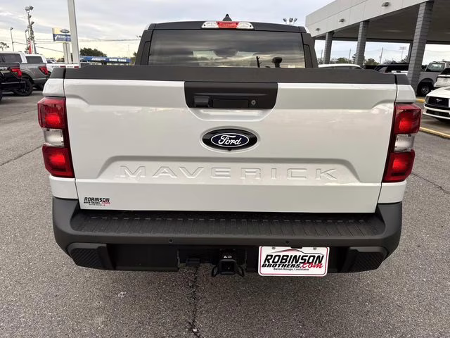 2026 White Metallic Ford Maverick Lariat AWD Truck