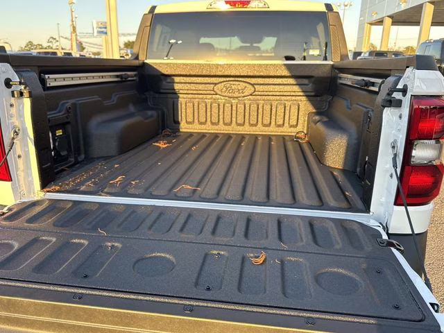 2026 Oxford White Ford Maverick Lariat AWD Truck