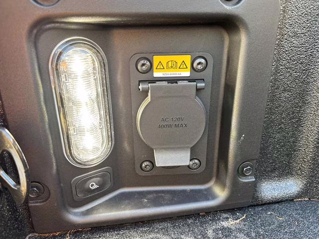 2026 Oxford White Ford Maverick Lariat AWD Truck