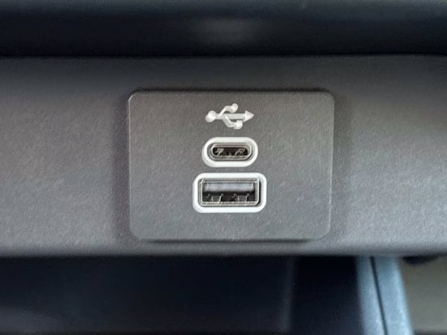 2026 Oxford White Ford Maverick Lariat AWD Truck