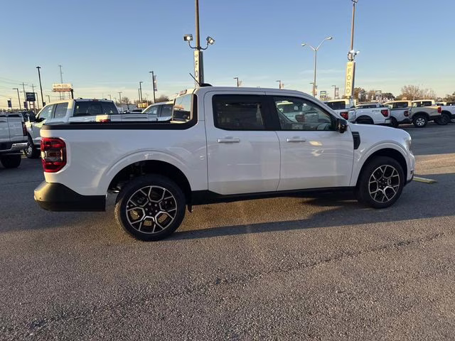 2026 Oxford White Ford Maverick Lariat AWD Truck