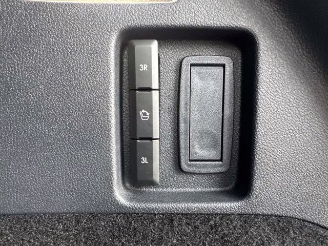 2025 White Metallic Lincoln Aviator Black Label AWD SUV