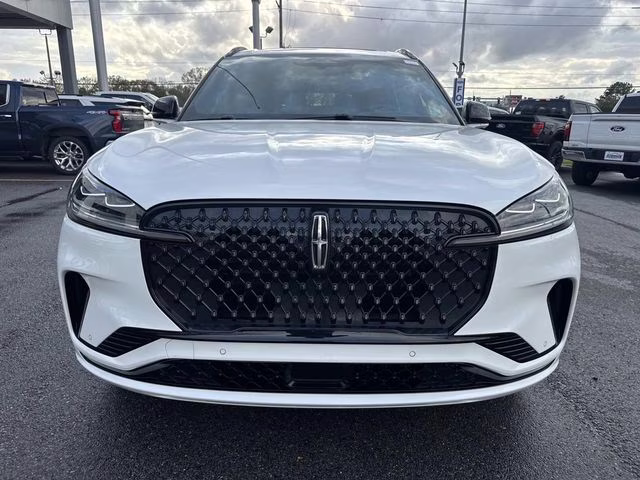 2025 White Metallic Lincoln Aviator Black Label AWD SUV