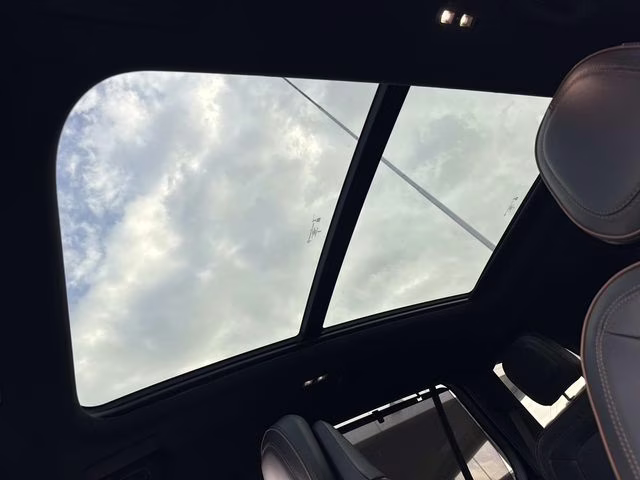 2025 White Metallic Lincoln Aviator Black Label AWD SUV