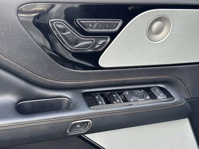 2025 White Metallic Lincoln Aviator Black Label AWD SUV