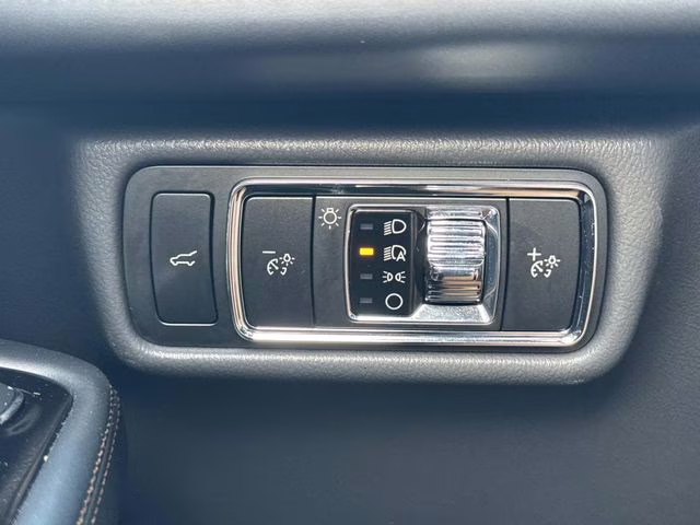 2025 White Metallic Lincoln Aviator Black Label AWD SUV