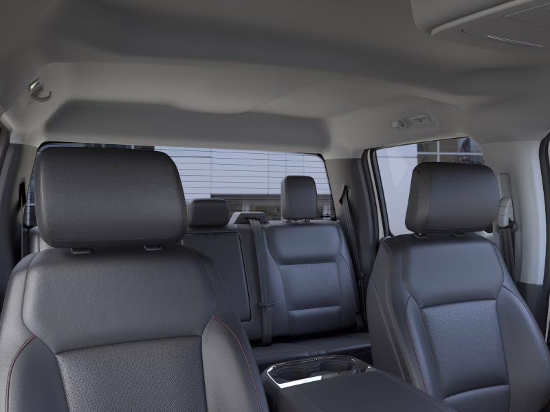 2026 Star White Metallic Tri-Coat Ford Super Duty F-350 SRW Lariat 4X4 Truck