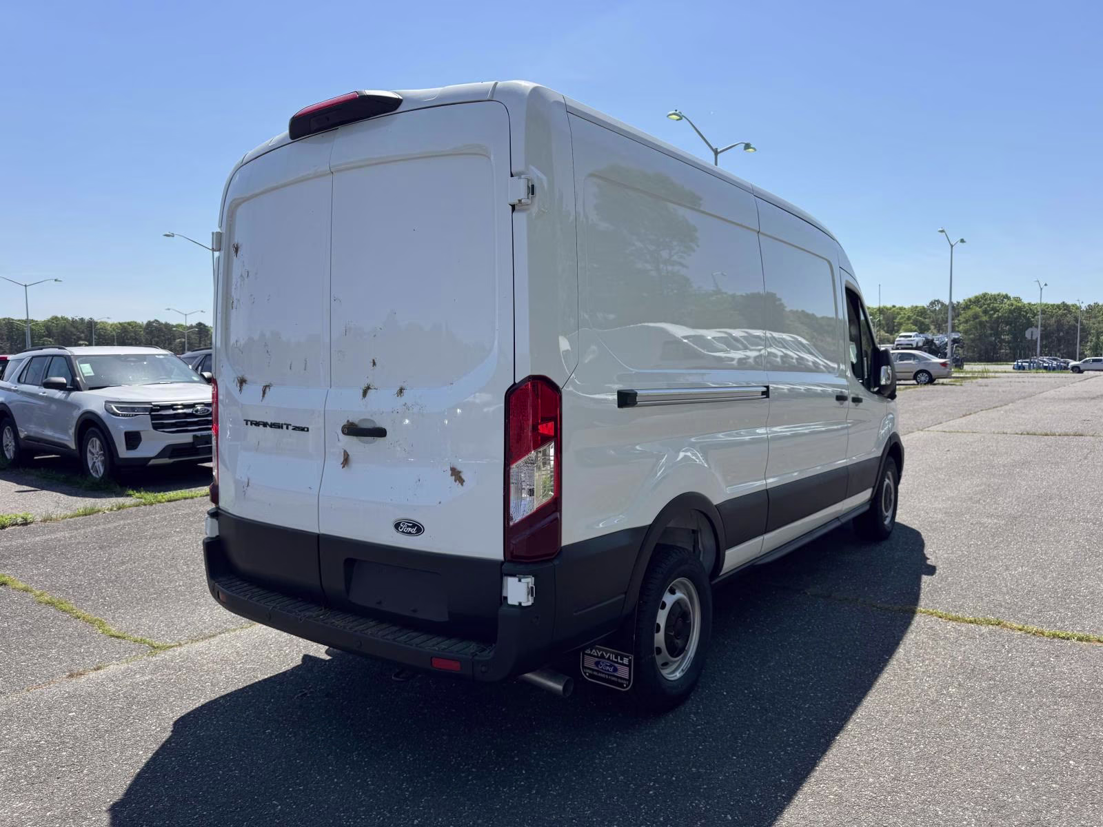 2026 Oxford White Ford Transit Cargo Van T-250 148 Med Rf 9150 GVWR RWD RWD Van