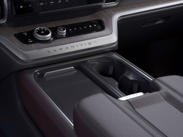 2025 Gray Metallic Ford Expedition Platinum 4X4 SUV