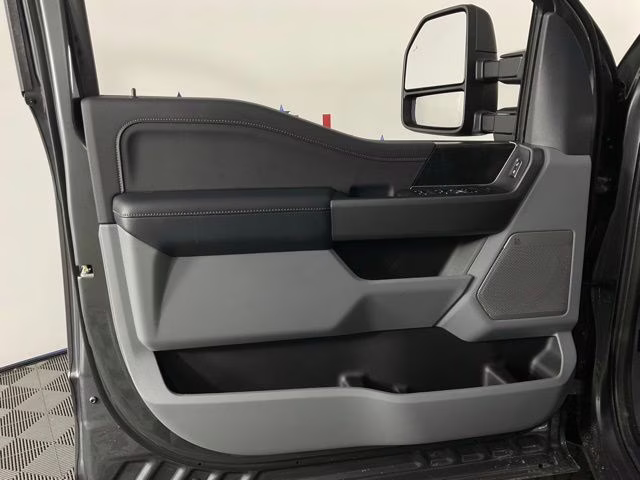 2026 Gray Metallic Ford Super Duty F-250 SRW XLT 4X4 Truck