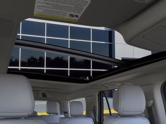 2026 Glacier Gray Metallic Tri-Coat Ford Expedition Platinum 4X4 SUV