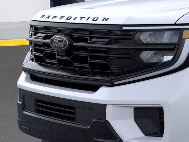 2026 Star White Metallic Tri-Coat Ford Expedition Platinum 4X4 SUV