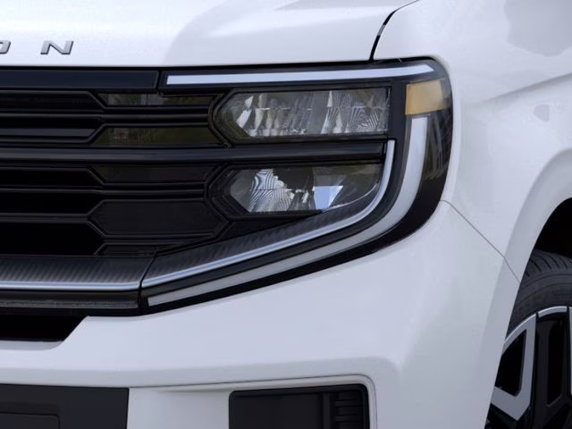 2026 Star White Metallic Tri-Coat Ford Expedition Platinum 4X4 SUV