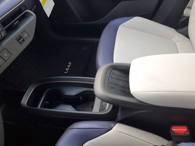 2026 White Pearl Nissan LEAF SV+ FWD SUV