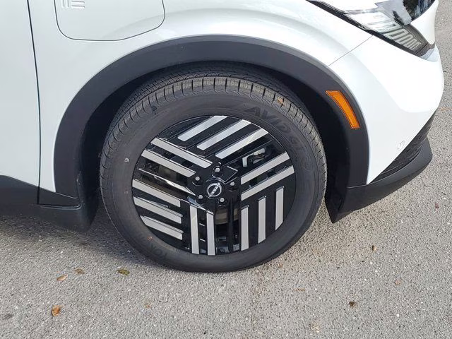 2026 White Pearl Nissan LEAF SV+ FWD SUV