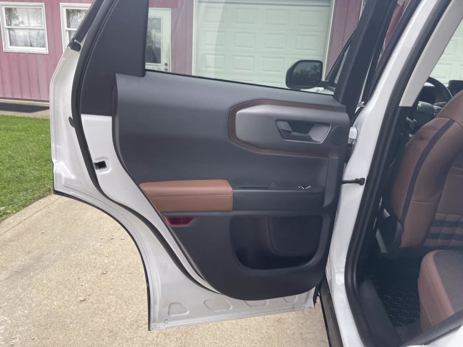 2025 Oxford White Ford Bronco Sport Outer Banks 4X4 SUV