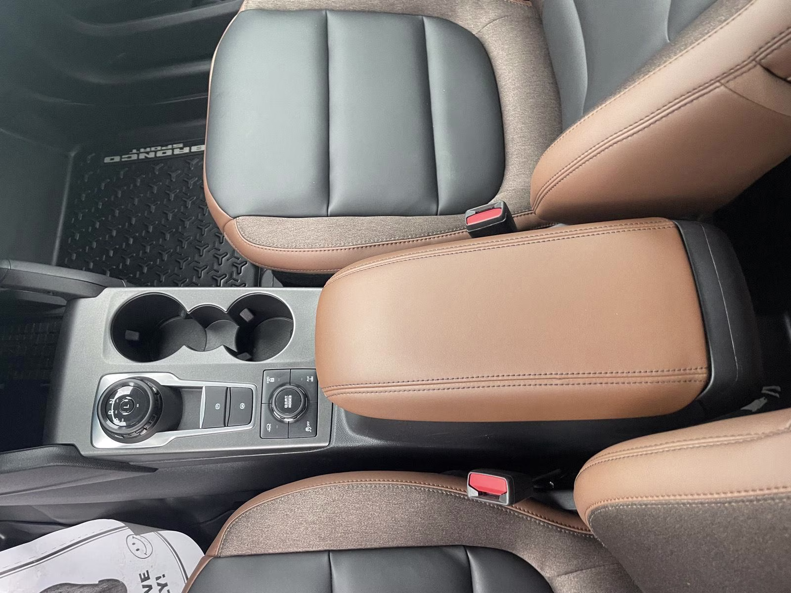 2025 Oxford White Ford Bronco Sport Outer Banks 4X4 SUV