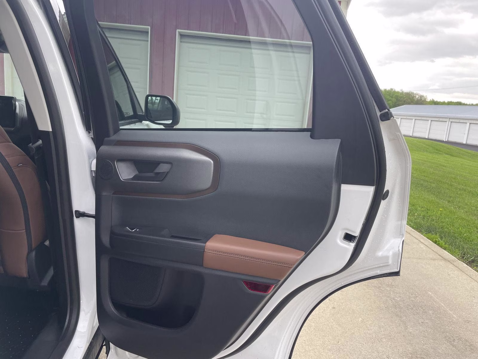 2025 Oxford White Ford Bronco Sport Outer Banks 4X4 SUV