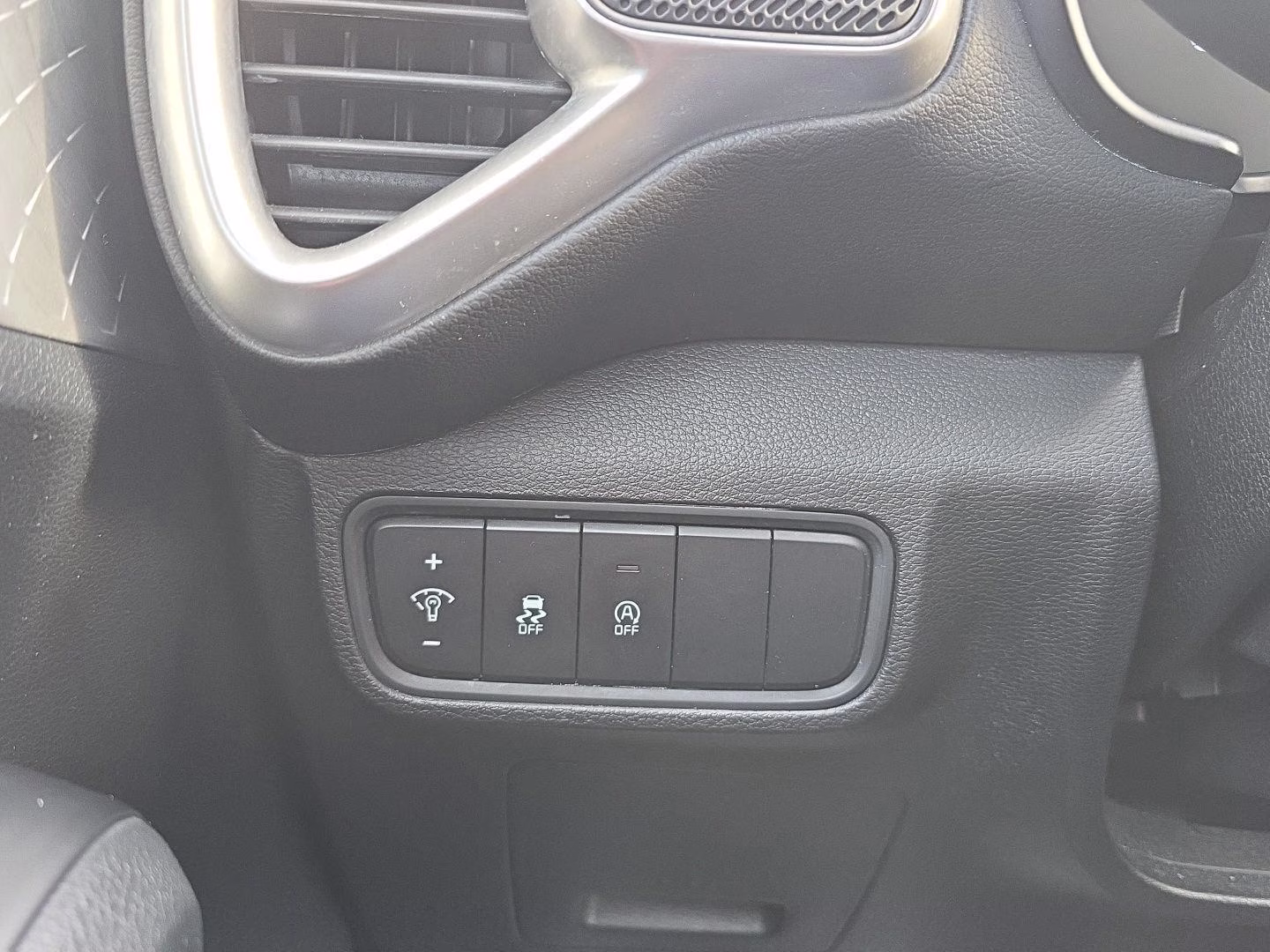 2023 Gravity Gray Kia Soul LX FWD Hatchback
