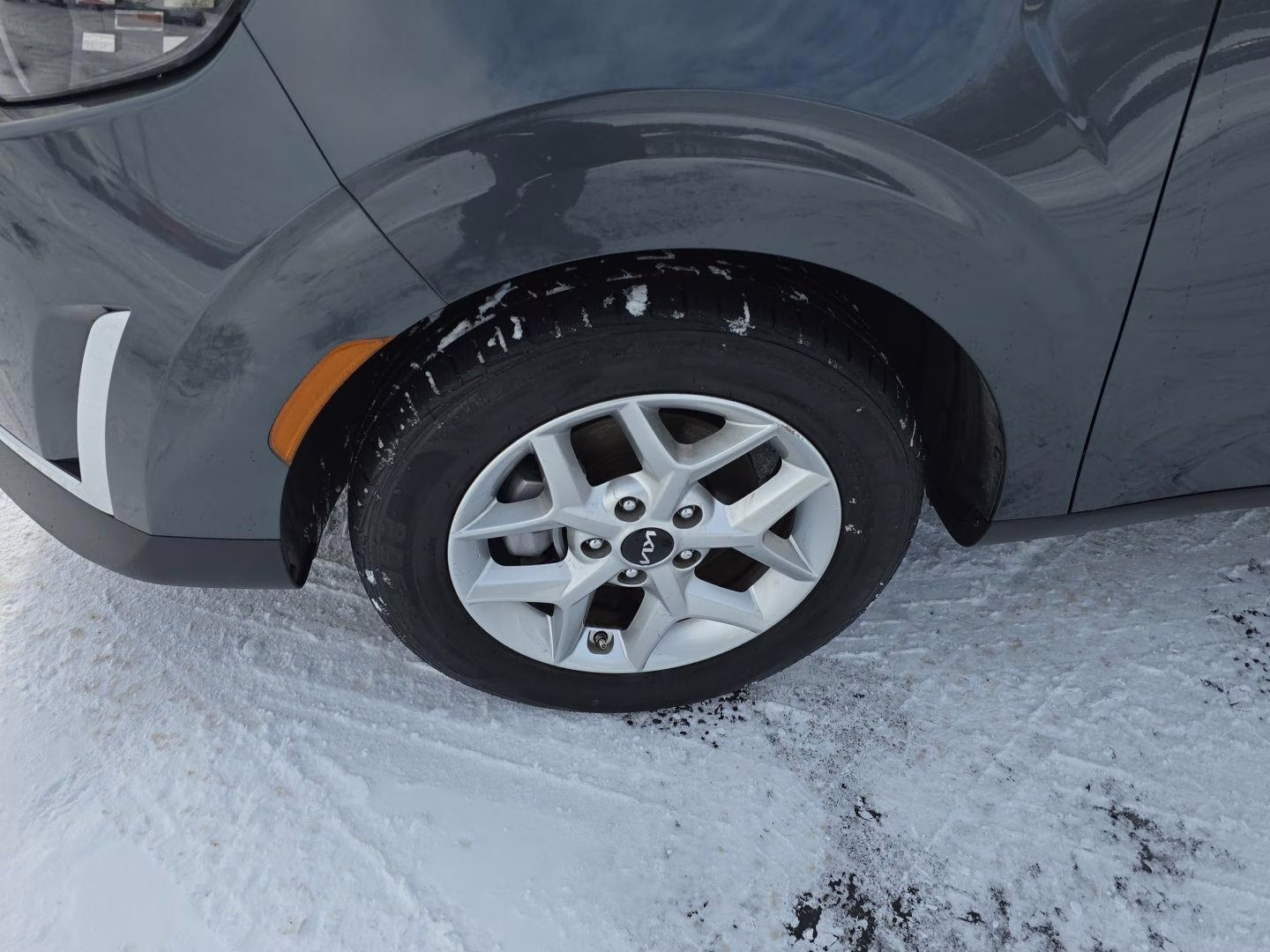 2023 Gravity Gray Kia Soul LX FWD Hatchback