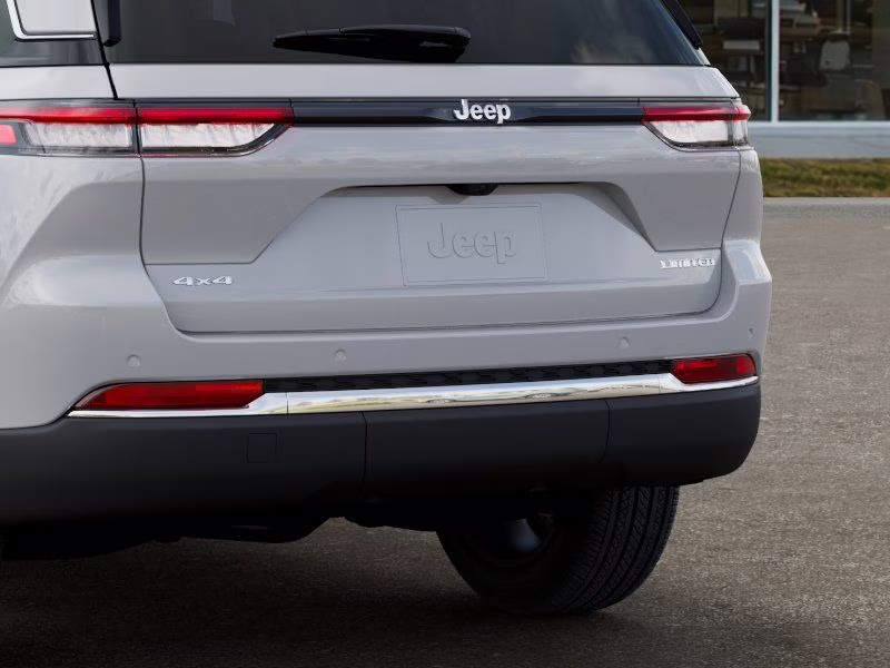 2026 Bright White Clearcoat Jeep Grand Cherokee Limited 4X4 SUV