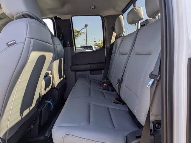 2026 Oxford White Ford Super Duty F-250 SRW XL RWD Truck