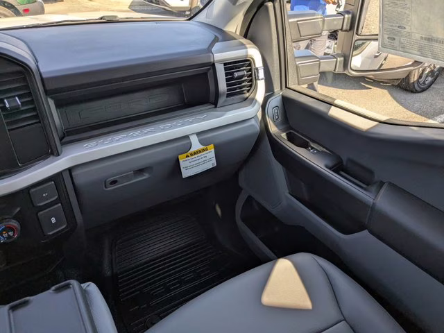 2026 Oxford White Ford Super Duty F-250 SRW XL RWD Truck