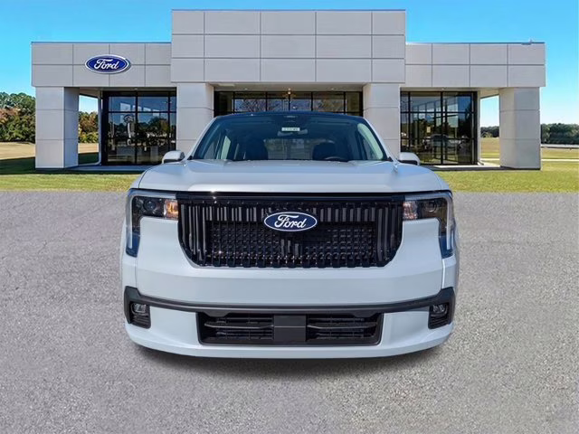 2026 White Metallic Ford Maverick Lobo Standard AWD Truck