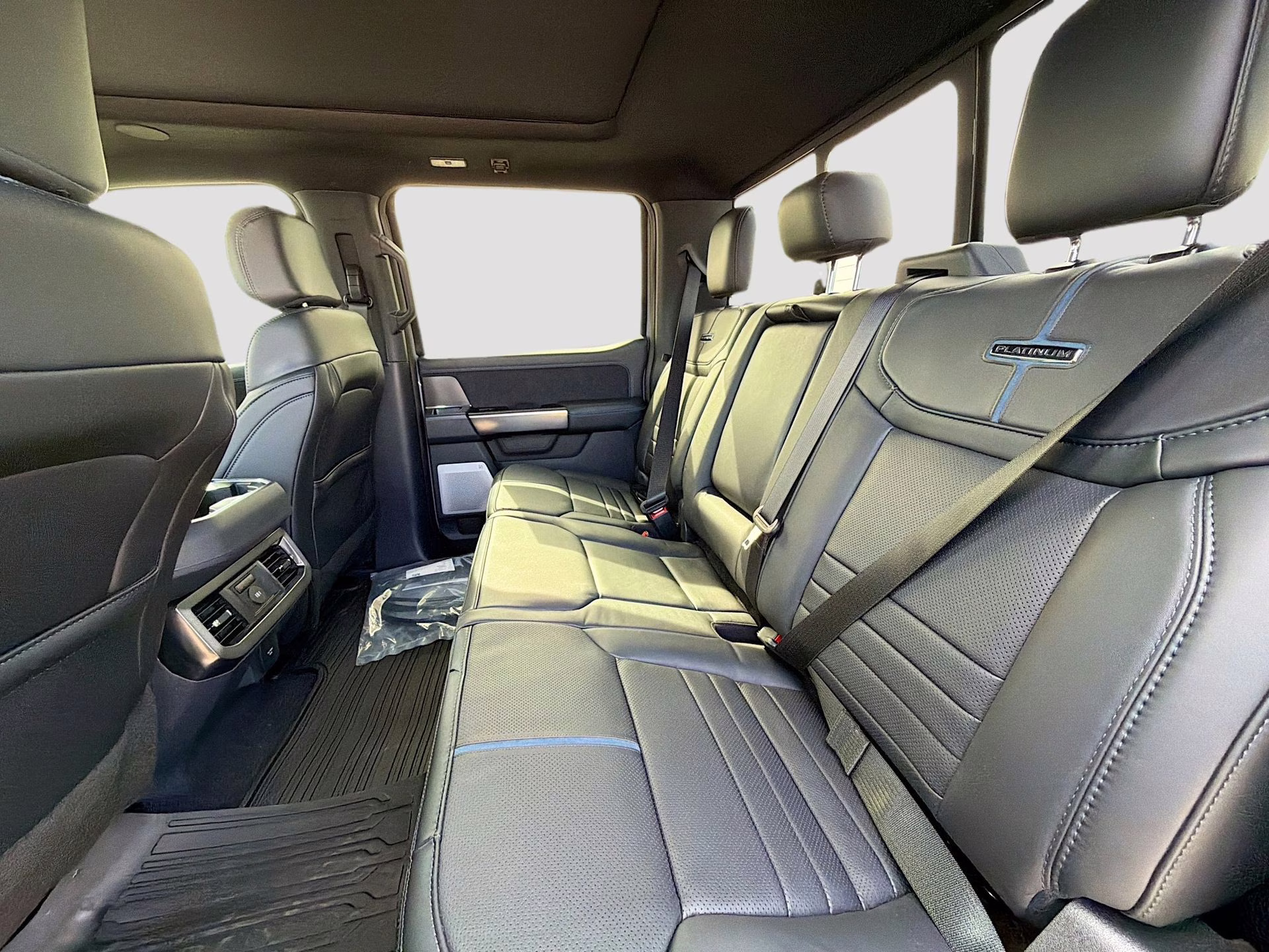 2026 Glacier Gray Metallic Tri-Coat Ford Super Duty F-250 SRW Platinum 4X4 Truck