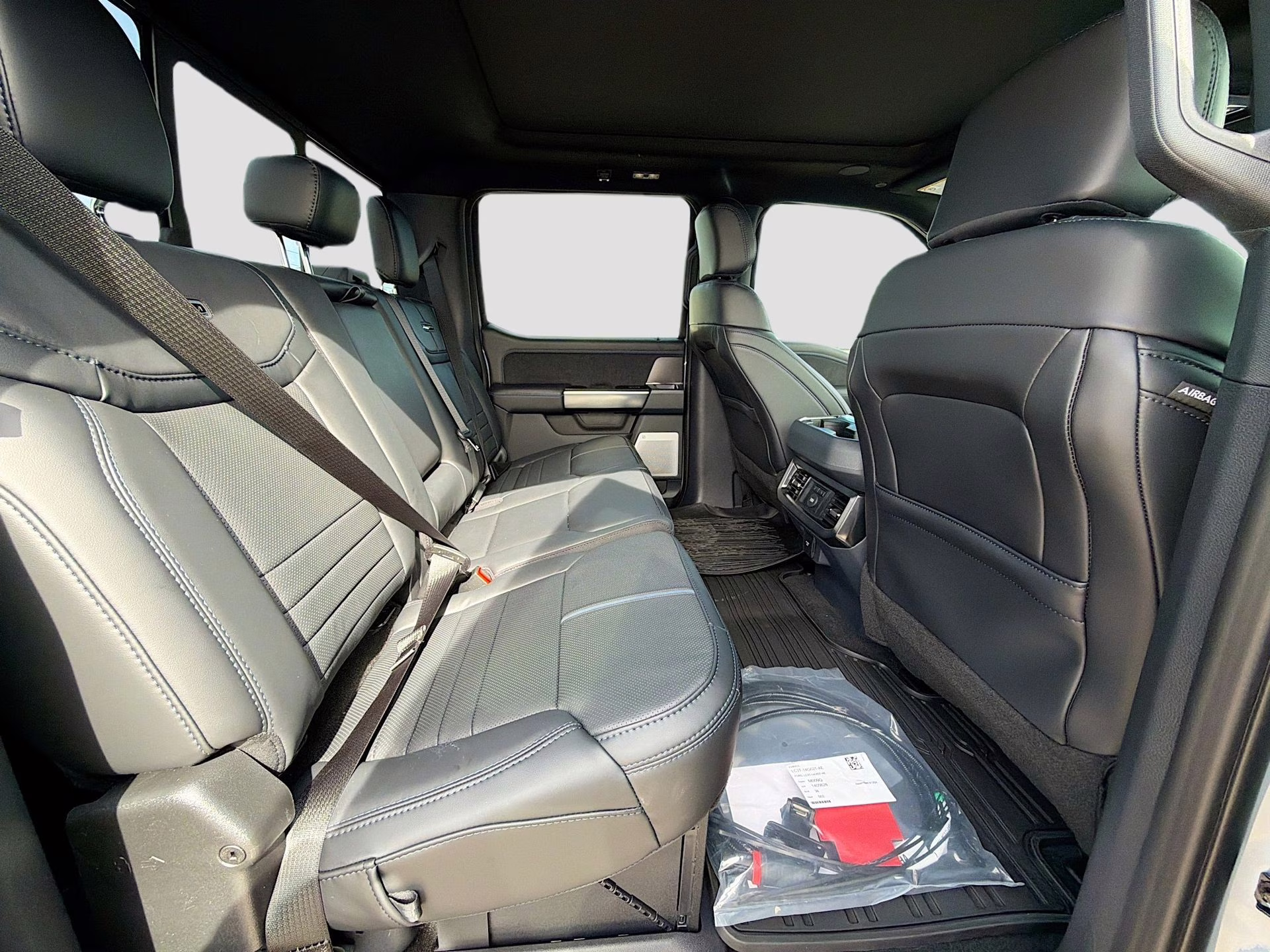 2026 Glacier Gray Metallic Tri-Coat Ford Super Duty F-250 SRW Platinum 4X4 Truck