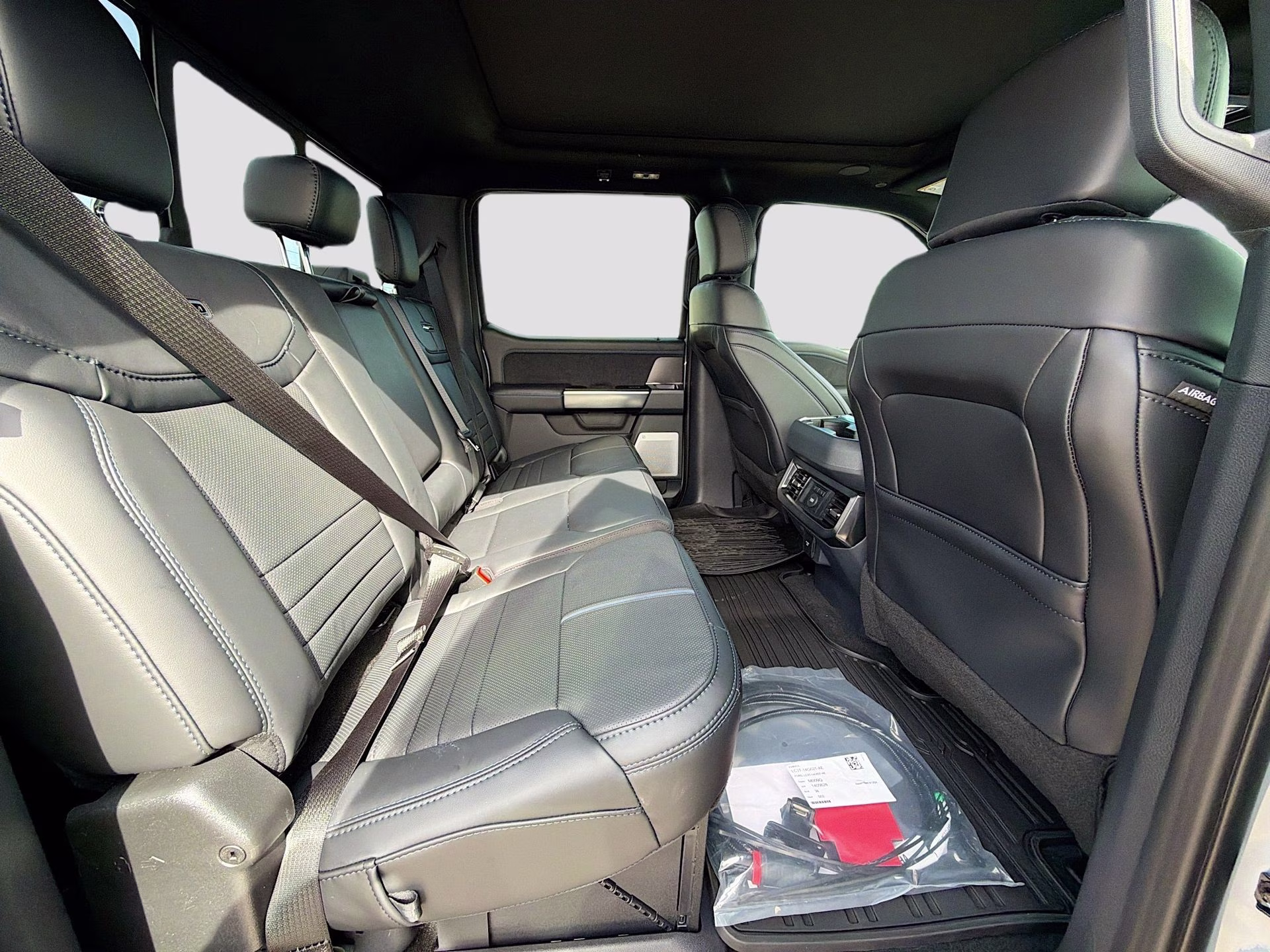 2026 Glacier Gray Metallic Tri-Coat Ford Super Duty F-250 SRW Platinum 4X4 Truck