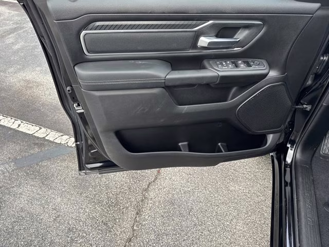 2026 Diamond Black Crystal Pearlcoat Ram 1500 Big Horn RWD Truck