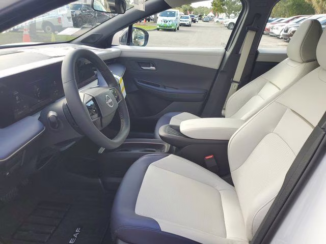 2026 Everest White Pearl Tricoat Nissan LEAF SV+ FWD SUV
