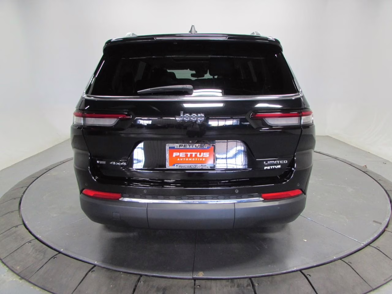 2021 Diamond Black Crystal Pearlcoat Jeep Grand Cherokee L Limited 4X4 SUV