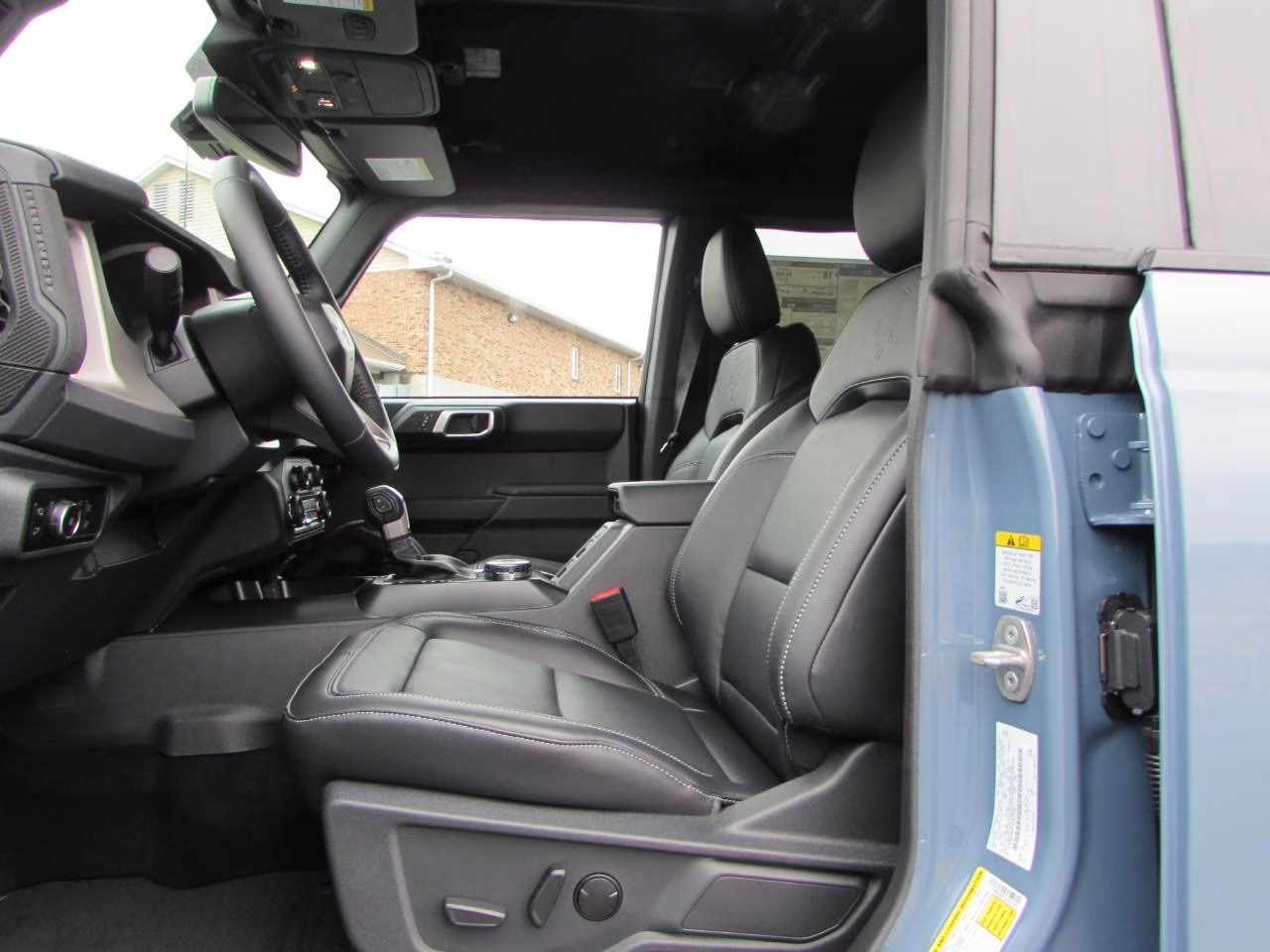 2025 Azure Gray Metallic Tri-Coat Ford Bronco Outer Banks 4X4 SUV