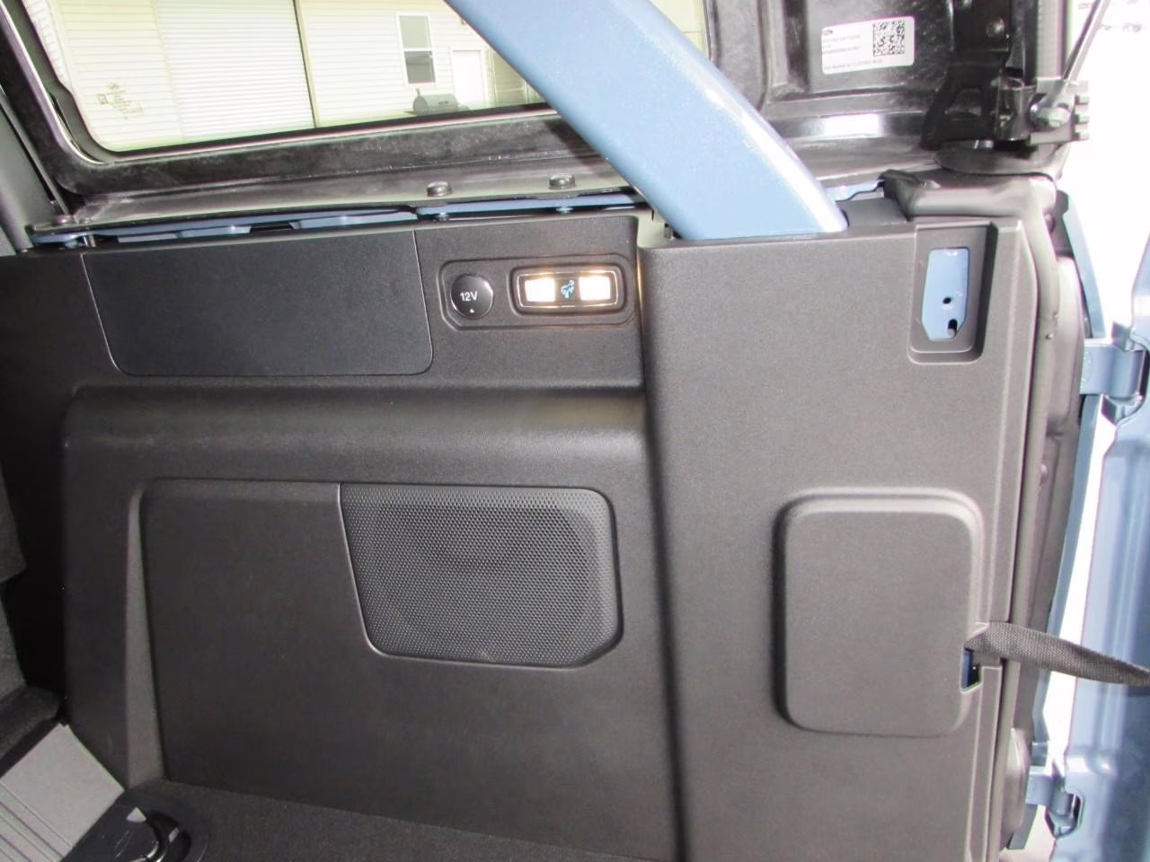 2025 Azure Gray Metallic Tri-Coat Ford Bronco Outer Banks 4X4 SUV