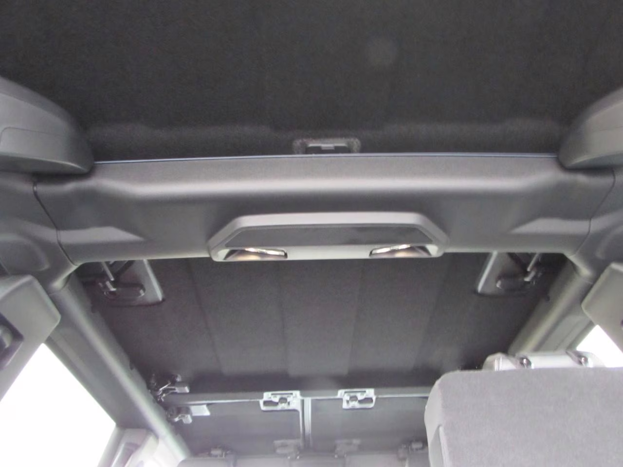 2025 Azure Gray Metallic Tri-Coat Ford Bronco Outer Banks 4X4 SUV