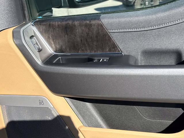 2026 White Metallic Ford Super Duty F-350 SRW Lariat 4X4 Truck