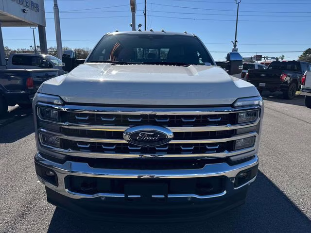 2026 White Metallic Ford Super Duty F-350 SRW Lariat 4X4 Truck