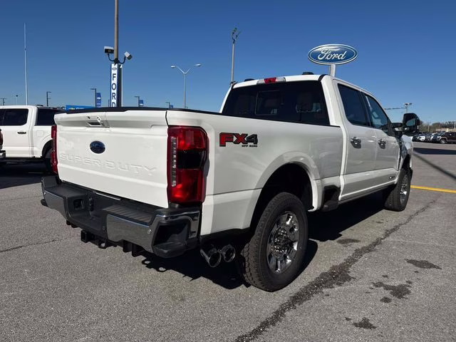 2026 White Metallic Ford Super Duty F-350 SRW Lariat 4X4 Truck