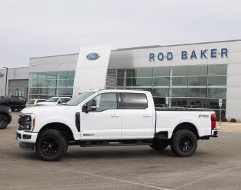 2026 Oxford White Ford Super Duty F-250 SRW XLT 4X4 Truck