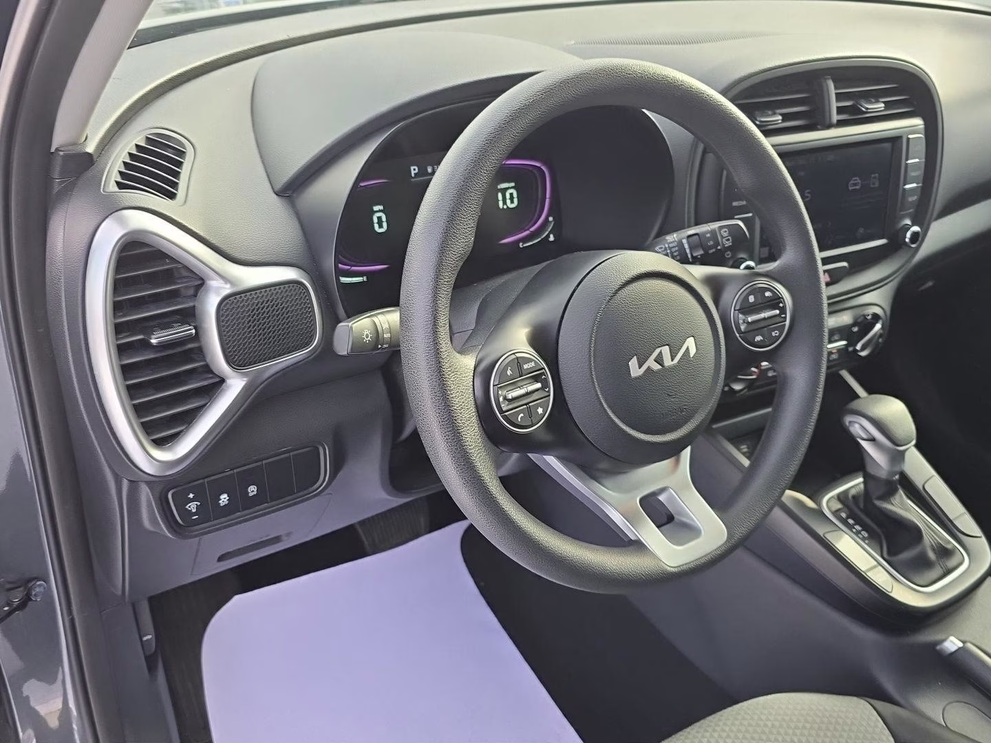 2023 Gravity Gray Kia Soul LX FWD Hatchback