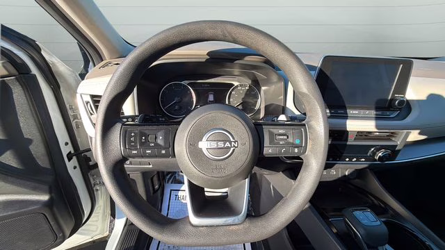 2023 Pearl White Tricoat Nissan Rogue SV AWD SUV