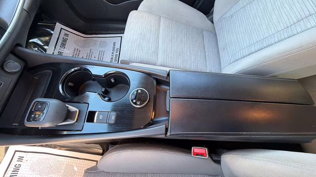 2023 Pearl White Tricoat Nissan Rogue SV AWD SUV