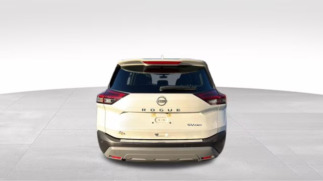 2023 Pearl White Tricoat Nissan Rogue SV AWD SUV