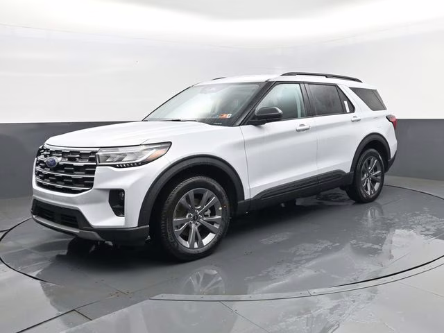 2026 White Metallic Ford Explorer Active 4X4 SUV